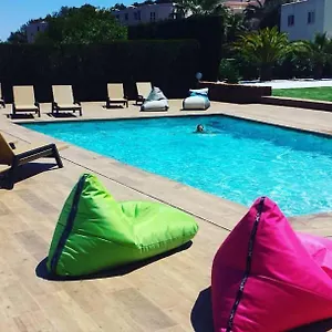 Apartment Colomar 