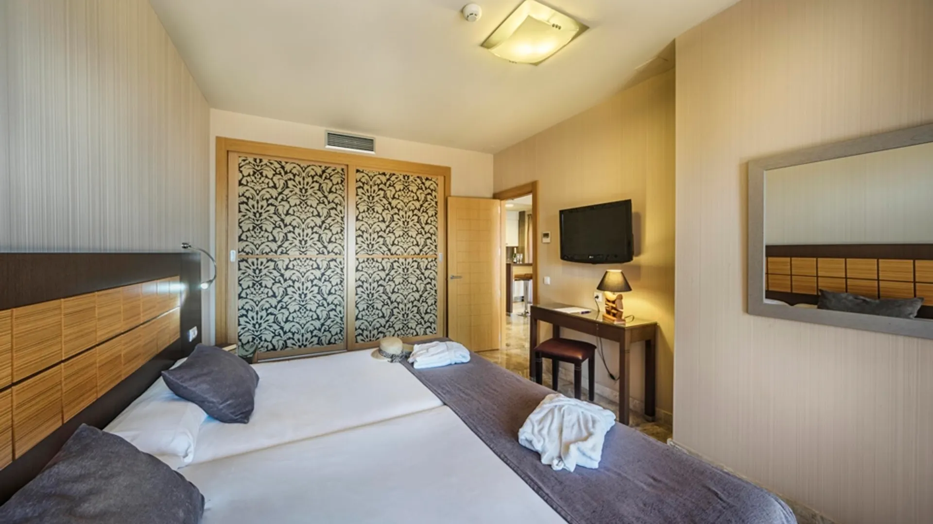Hotel Holiday World Resort Benalmadena