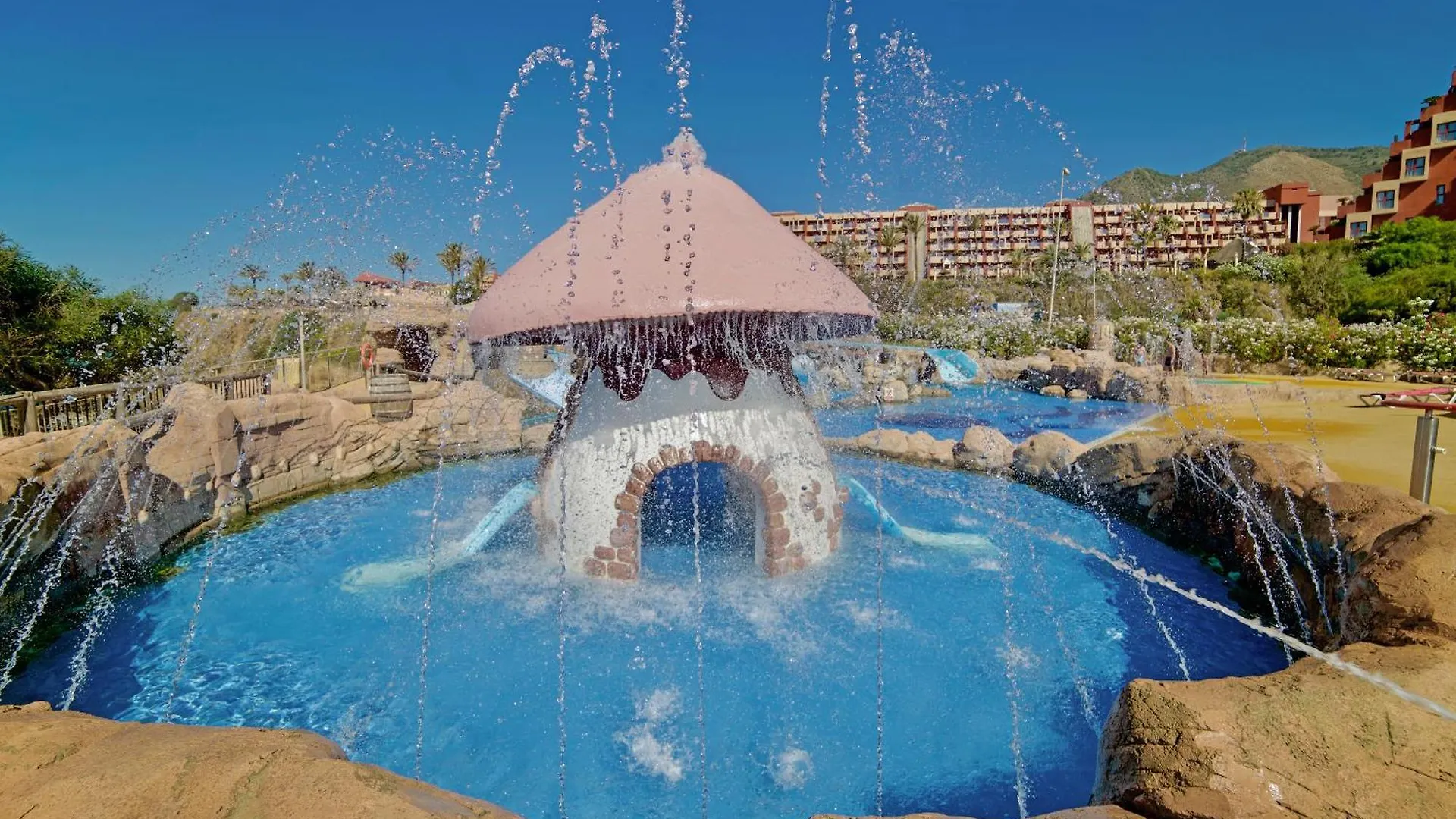 Hotel Holiday World Resort Benalmadena